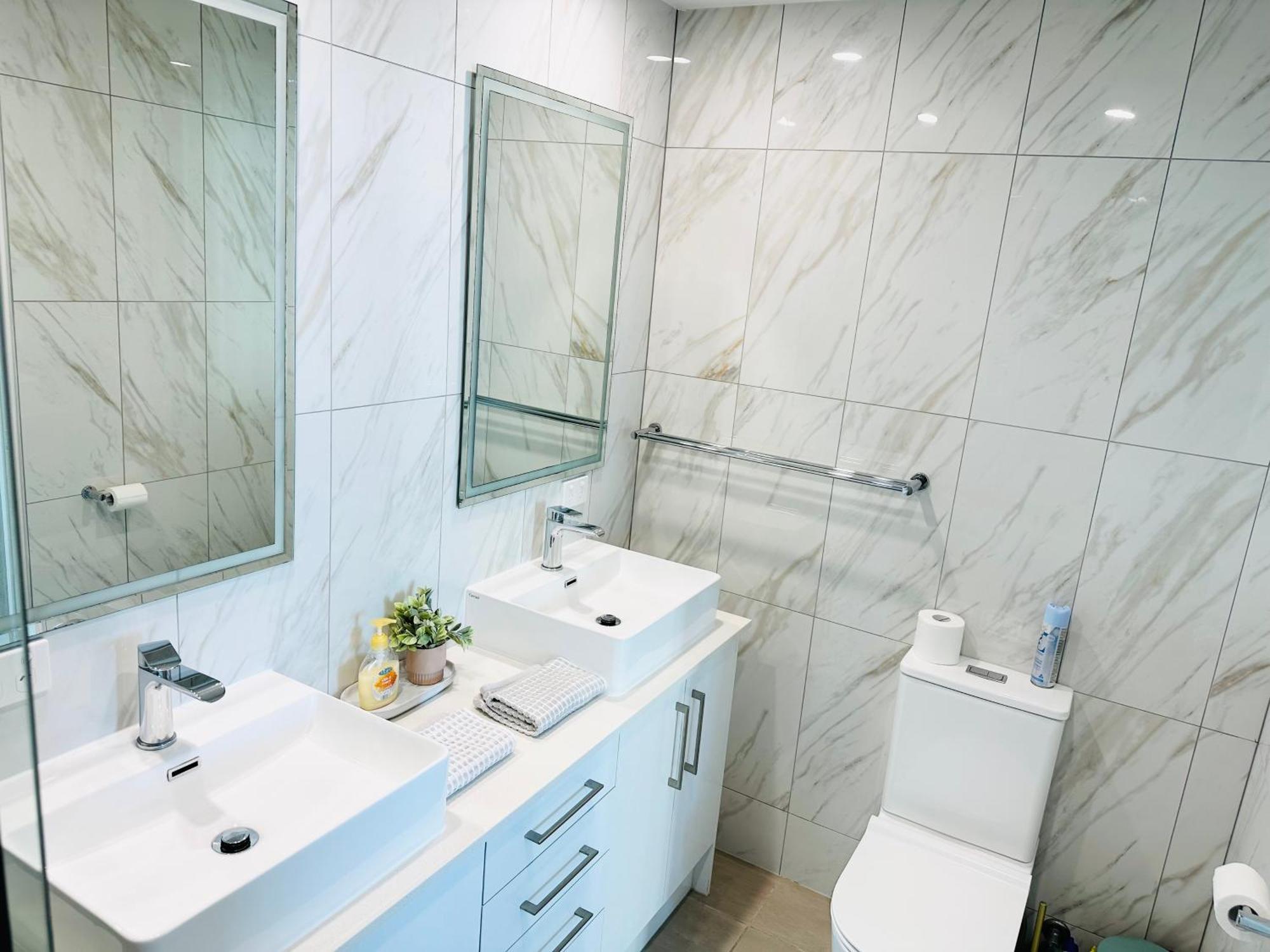 Apartment Modern With Great Amenities Gold Coast
